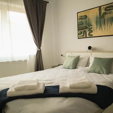 Apartment Lzr